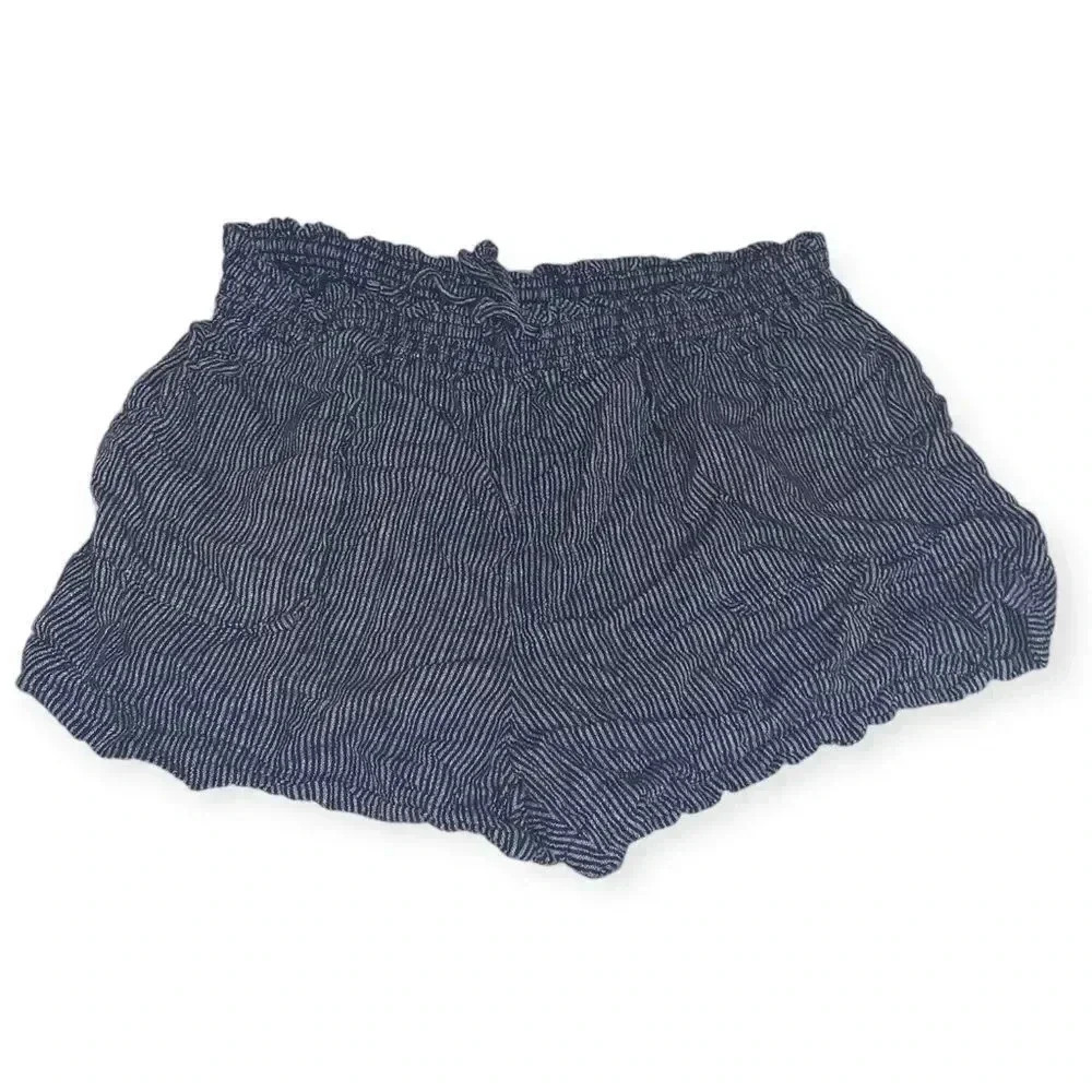 Time and Tru Linen Blend Sripe Shorts